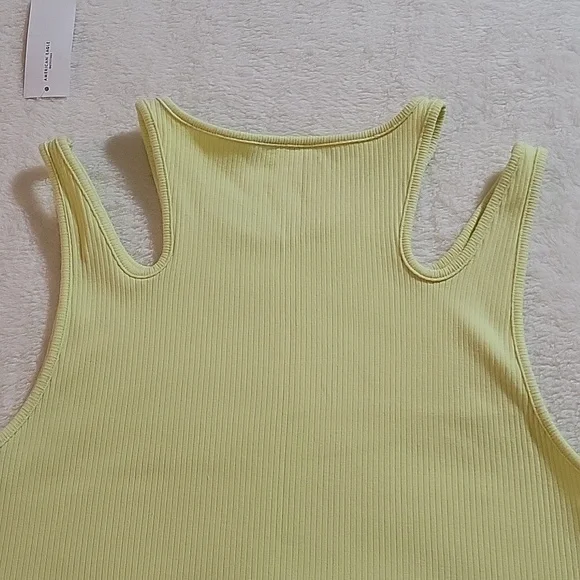 AMERICAN EAGLE OUTFITTER CROP TOP LARGE - Picture 6 of 8